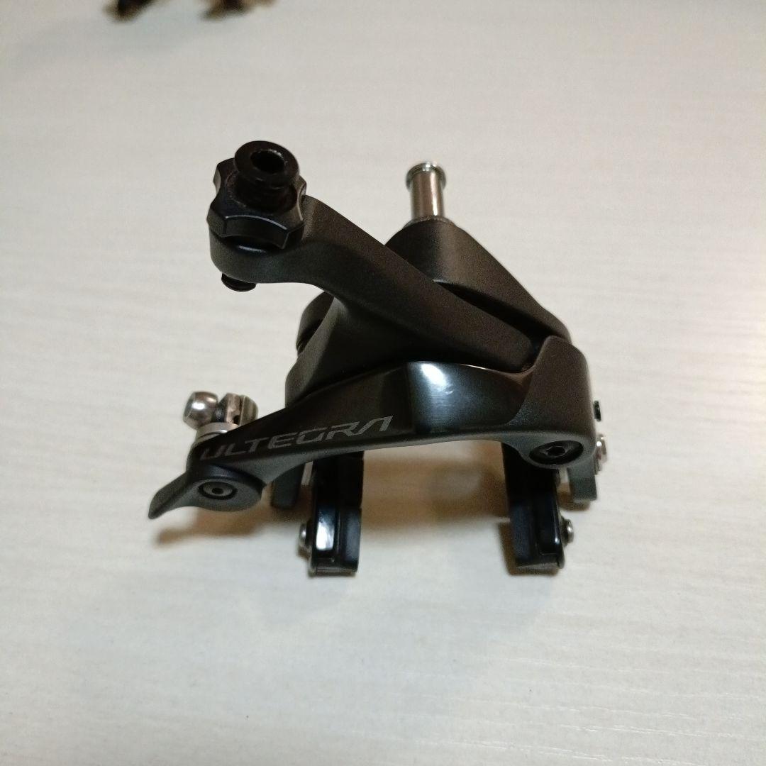 ULTEGRA キャリパーブレーキ R8100 （前後セット）