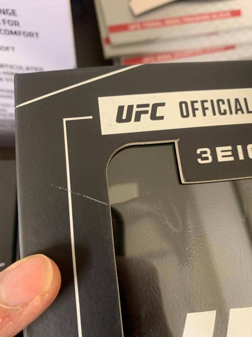 外箱訳あり公式販売【独占】UFC3Eight 公式試合用　グローブ新品 激レアS
