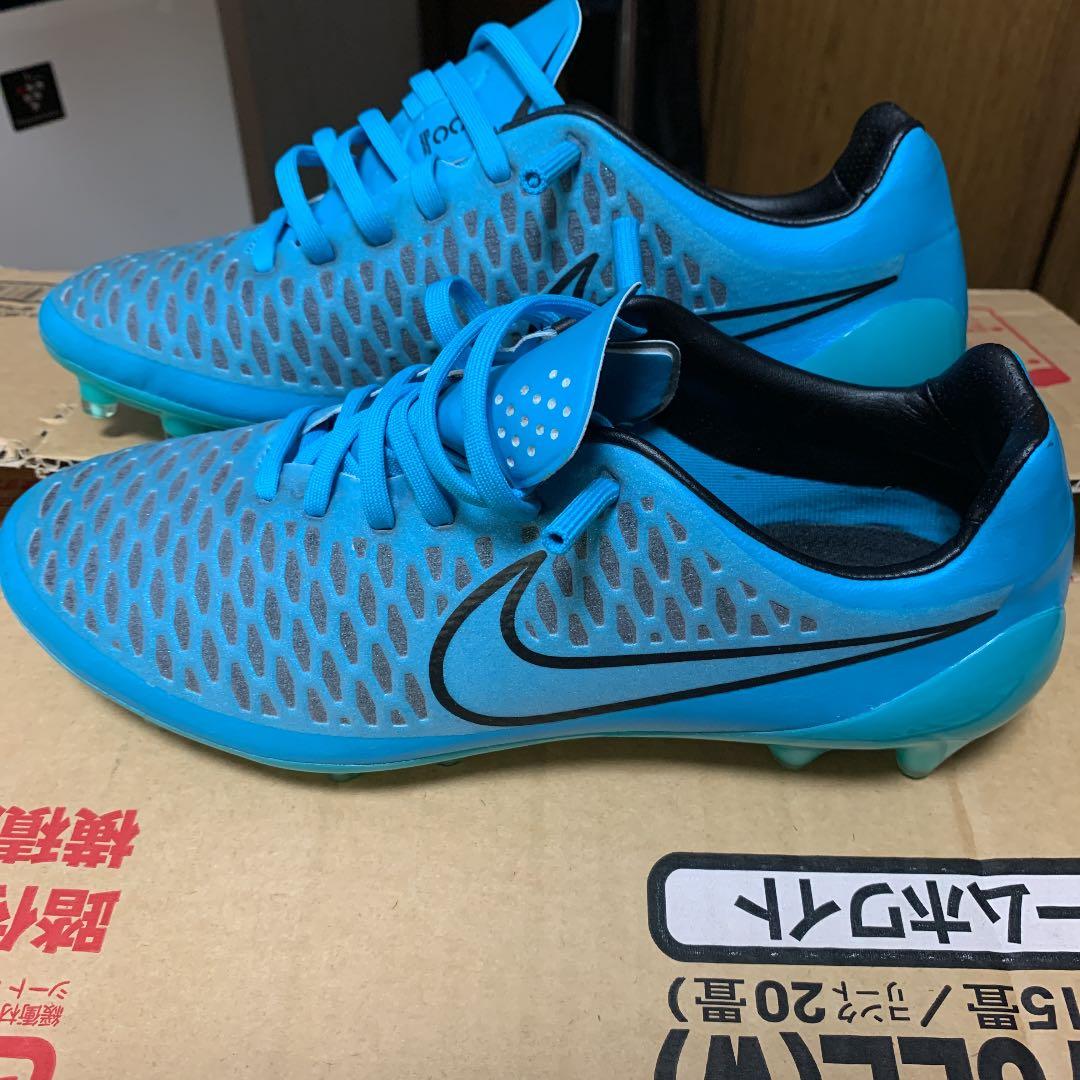 サッカースパイク ナイキ　オーパスfg