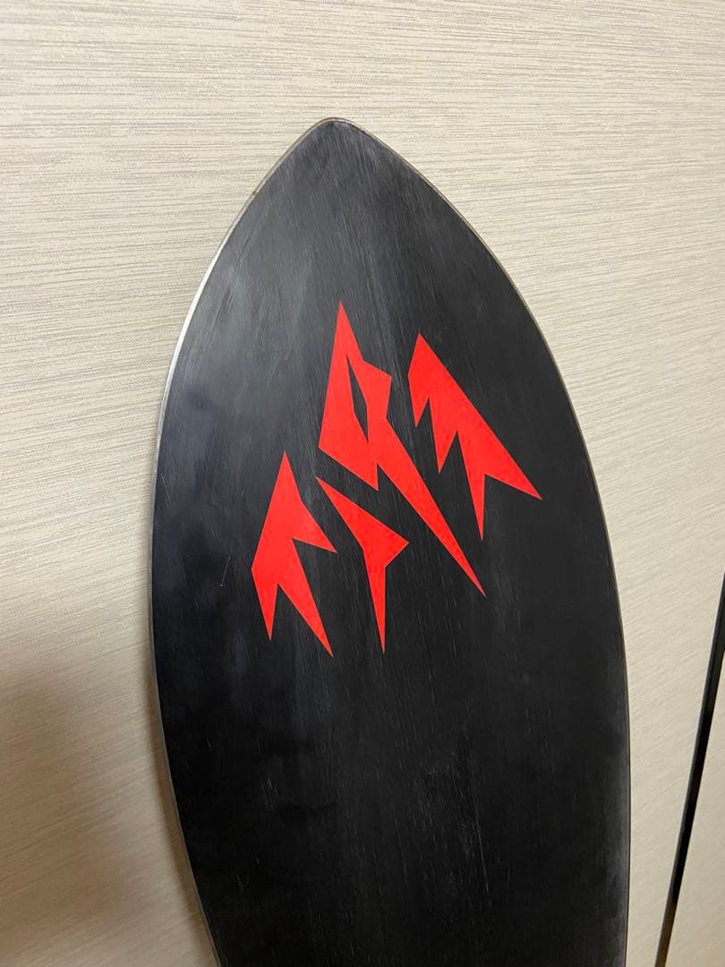 スノーボード JONES Storm Chaser 147cm by. christenson