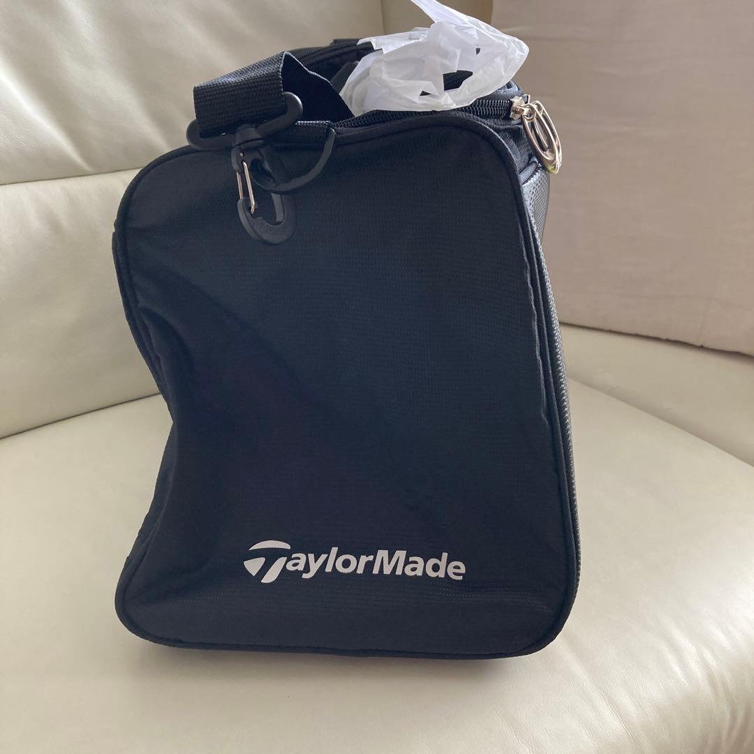テーラーメイド　TaylorMade シューズポケット付きゴルフ用バッグ