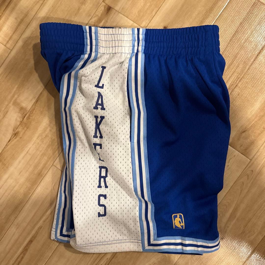 mitchell & ness LAKERS ミッチェル　ショーツ