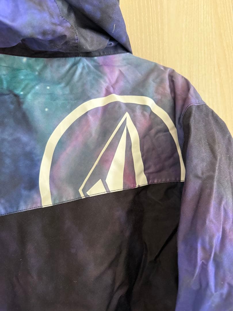 VOLCOM スノーウェア ジャケット(パンツも出品中セット販売可能)
