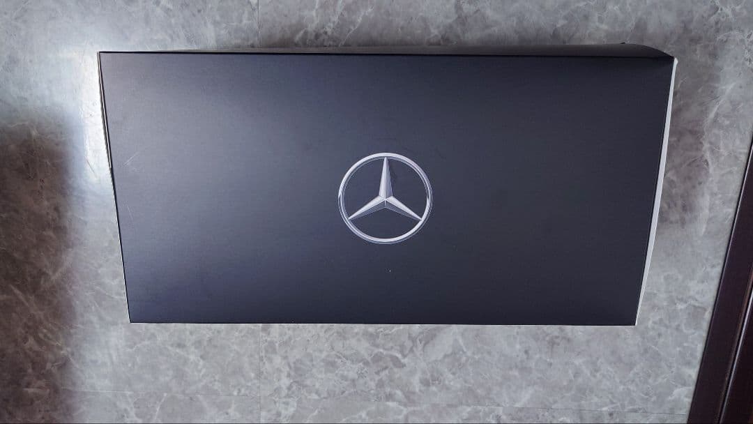 約70%off 新品純正 Mercedes-Benz EQE SUV 1:18