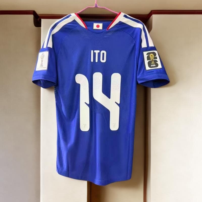 極美品 日本代表 2026 半袖 伊東純也 14番 ユニフォーム L サイズ