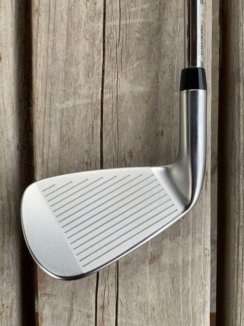 【美品】 XXIO エックス　7番 ダイナミックゴールド　　95 S200