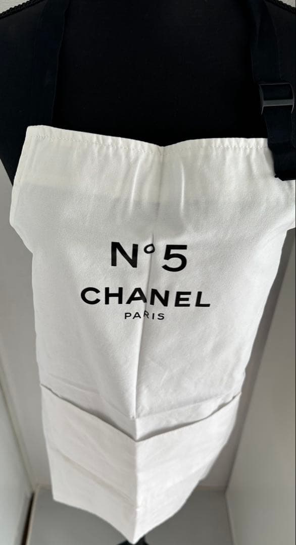 CHANELエプロン　ファクトリー　N°5の100周年記念　ホワイト　激レア