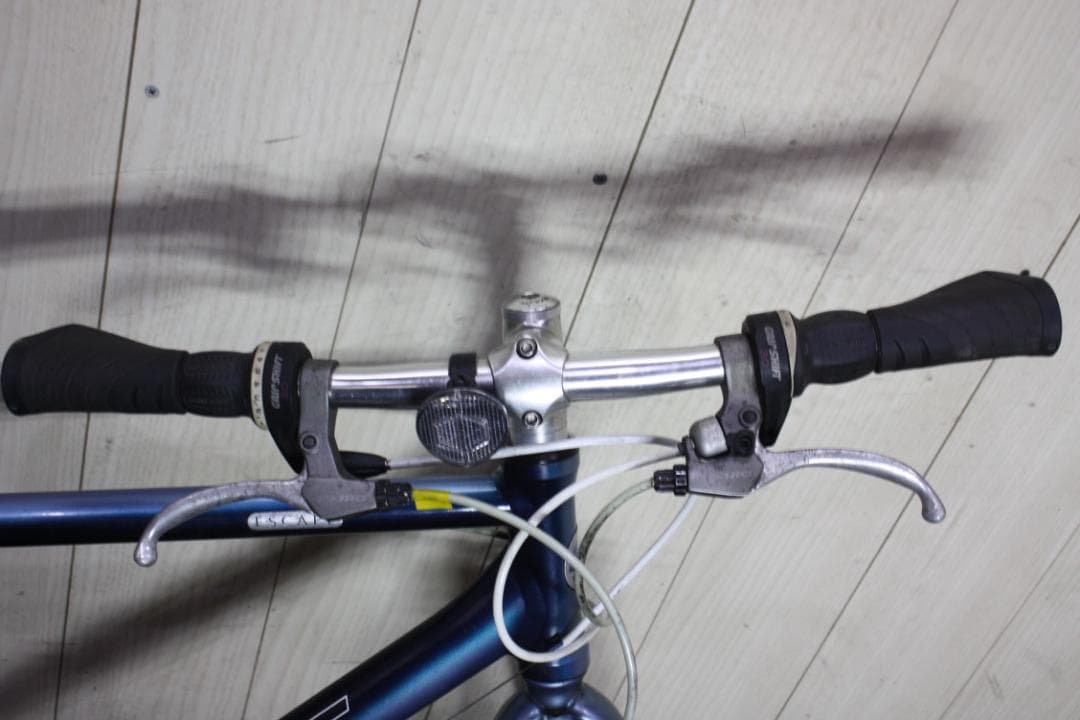 GIANT ESCAPE R3 700C アルミ 24速 465mm クロス