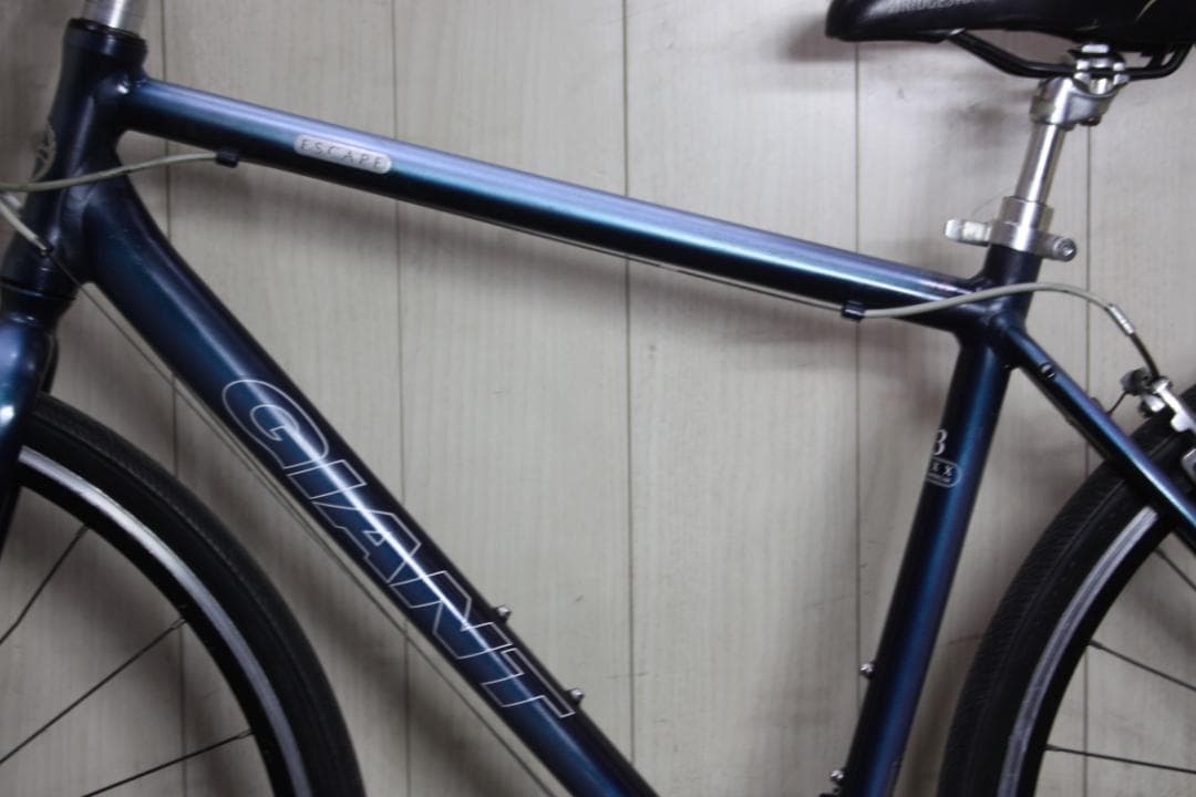 GIANT ESCAPE R3 700C アルミ 24速 465mm クロス