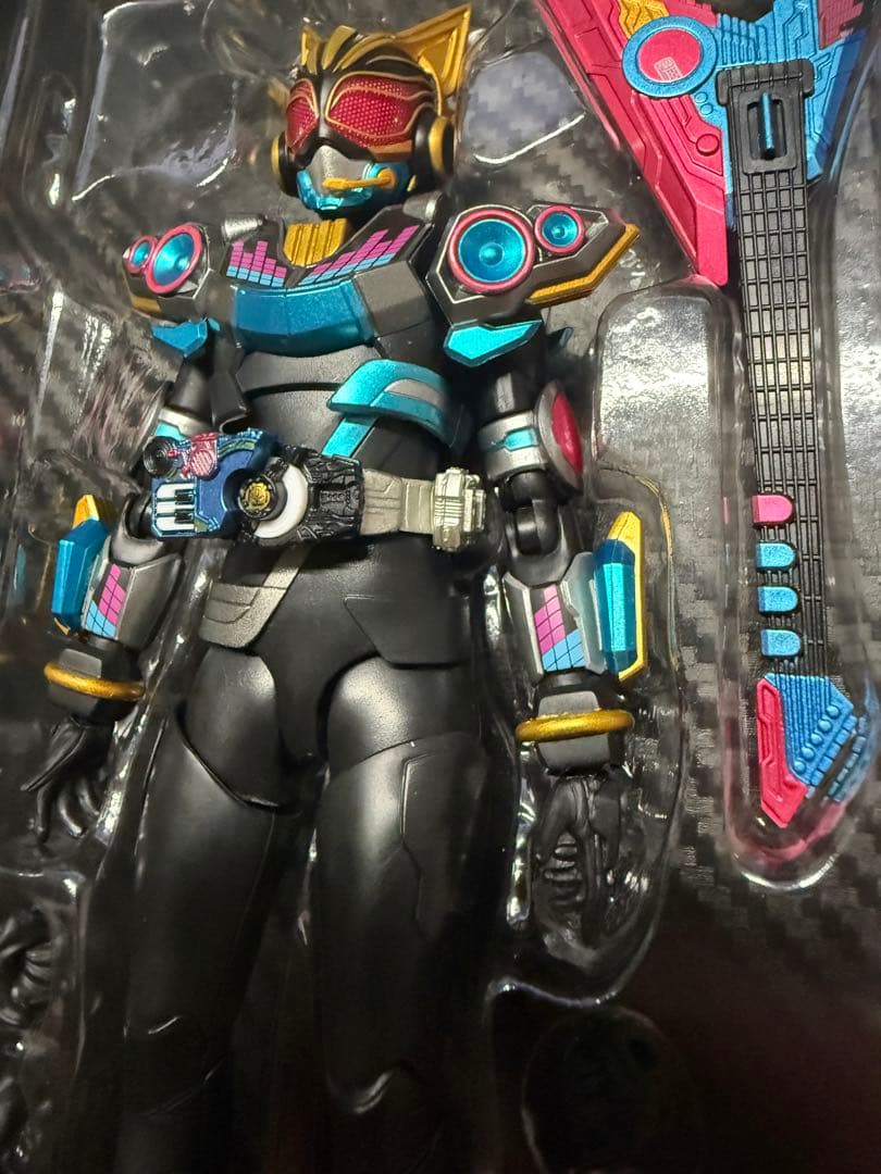 s.h.figuarts 仮面ライダーナーゴ ビートフォーム