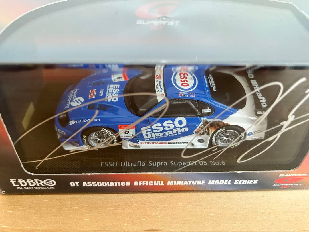 ミニカー EBBRO 1/43 ESSO Ultraflo SUPRA 2005