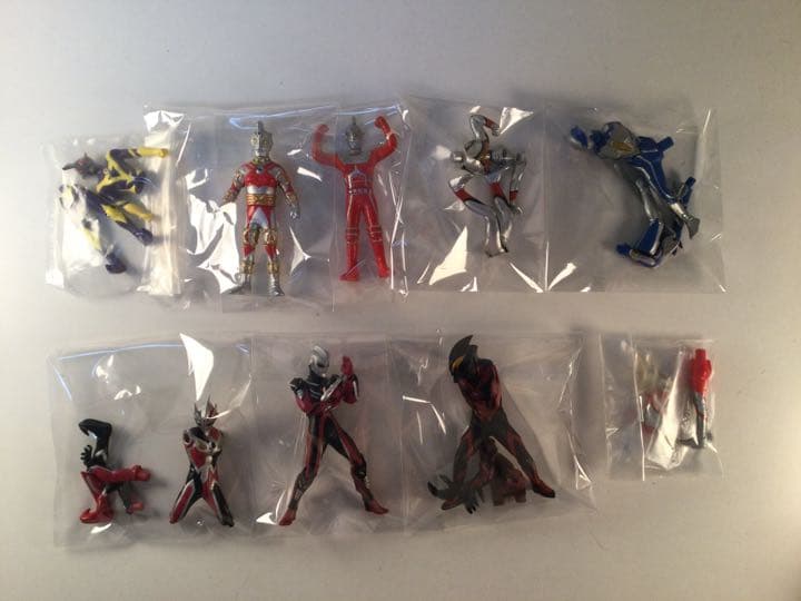ダーク系　HGウルトラマン　9体セット