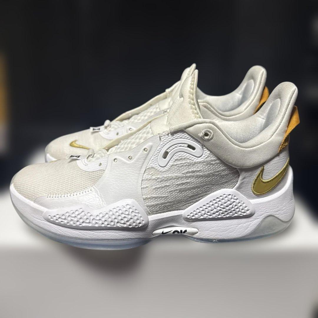 ポール　ジョージ　PG5 NIKE ID ホワイト／ゴールド