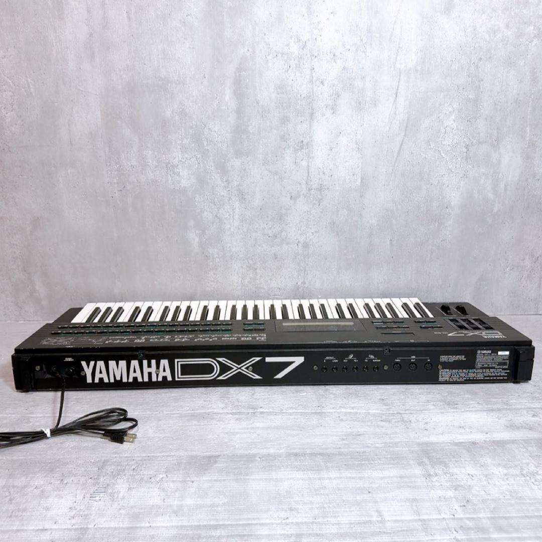 Yamaha ヤマハ　DX7IID デジタルシンセサイザー 61鍵　ハードケース