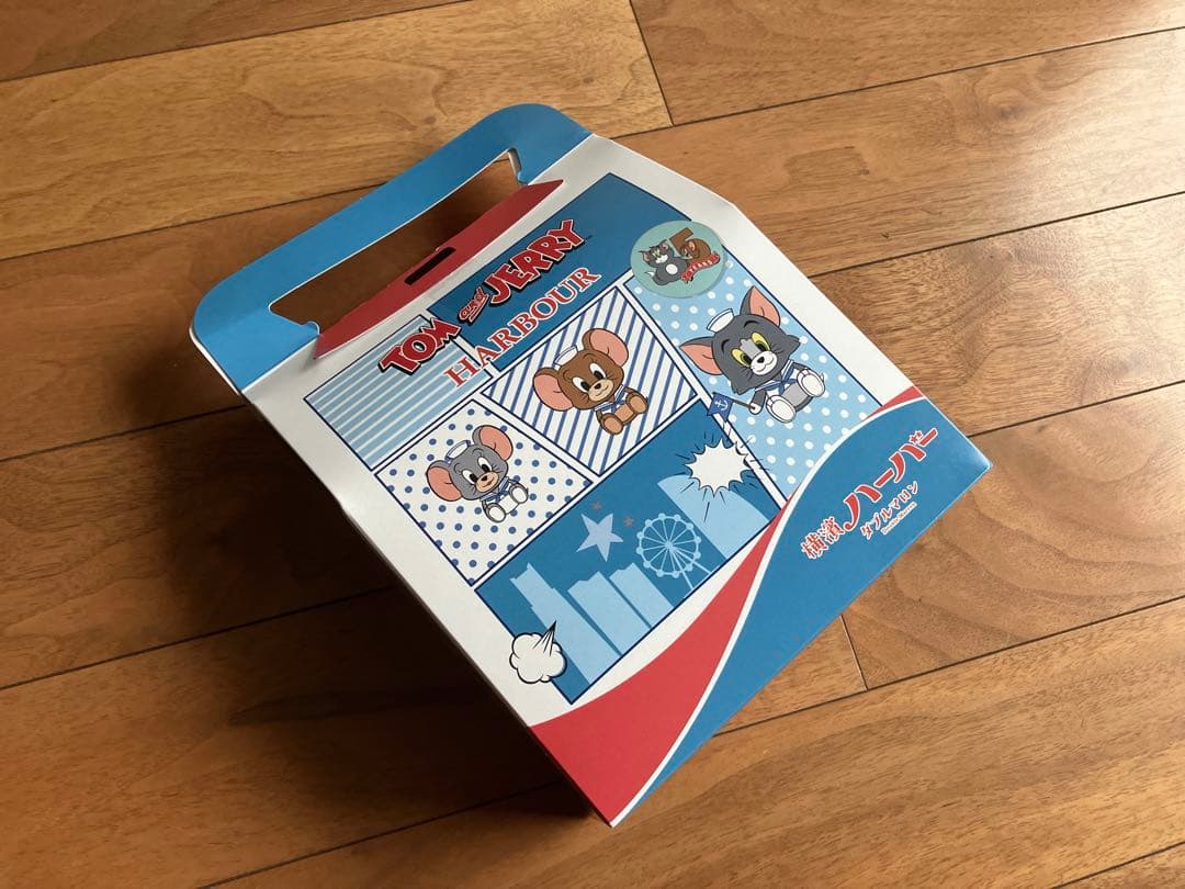 トムとジェリー トートバッグ ぬいぐるみキーホルダー付き　横浜ハーバー限定箱
