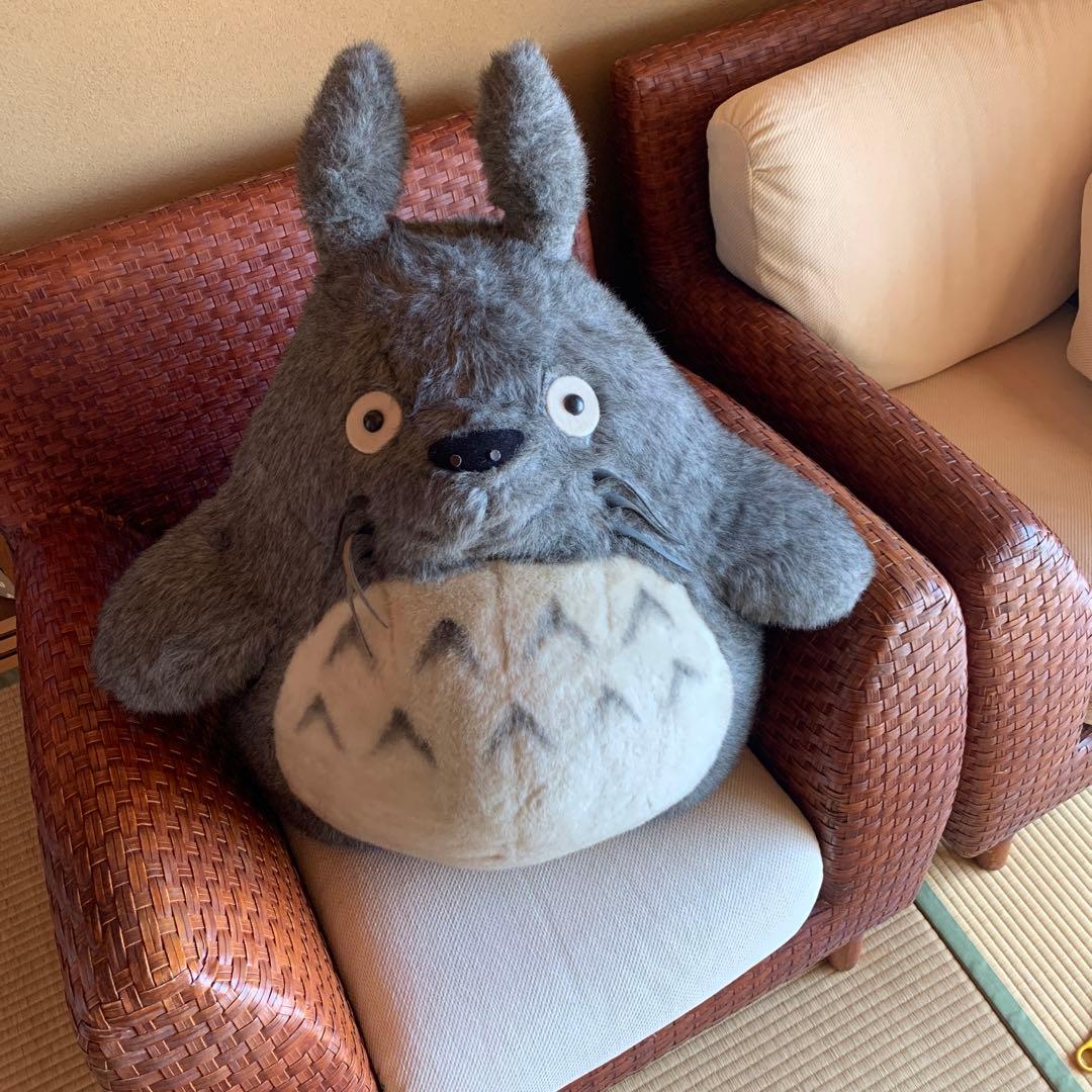 トトロ　特大ぬいぐるみ