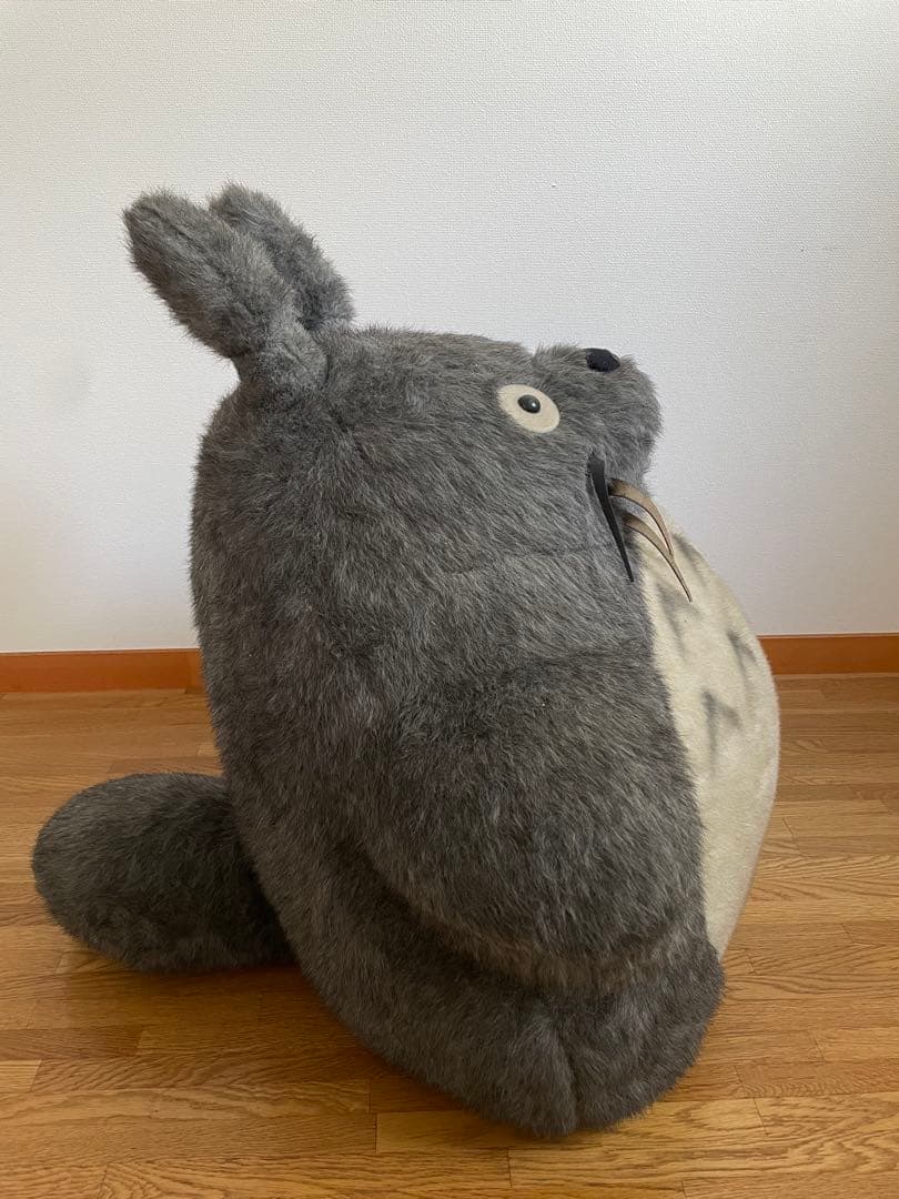 トトロ　特大ぬいぐるみ