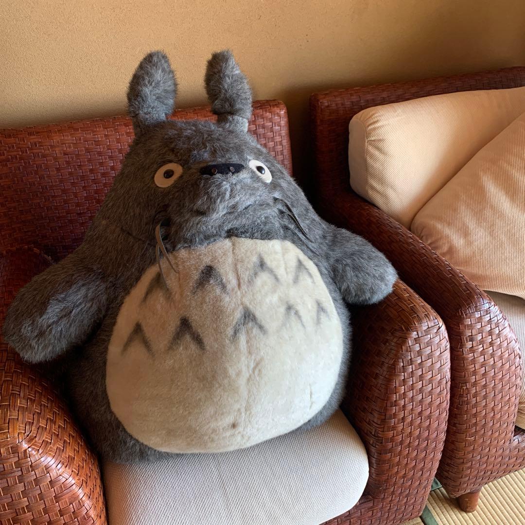 トトロ　特大ぬいぐるみ