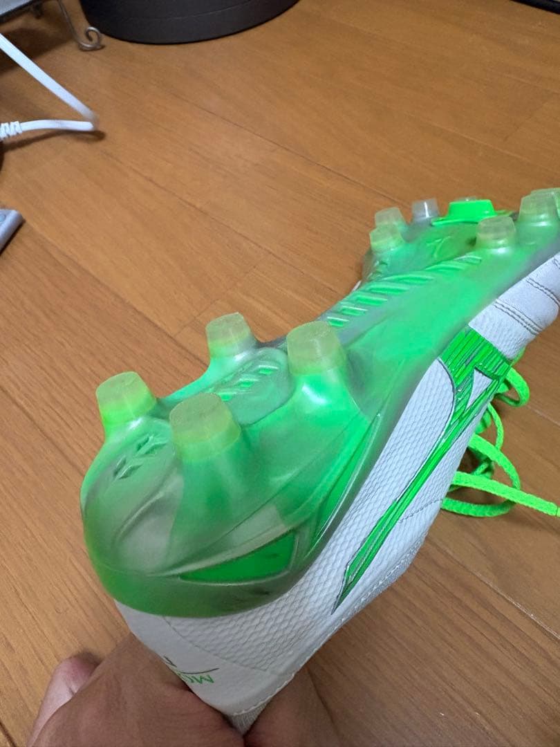 Mizuno Morelia Neo4β