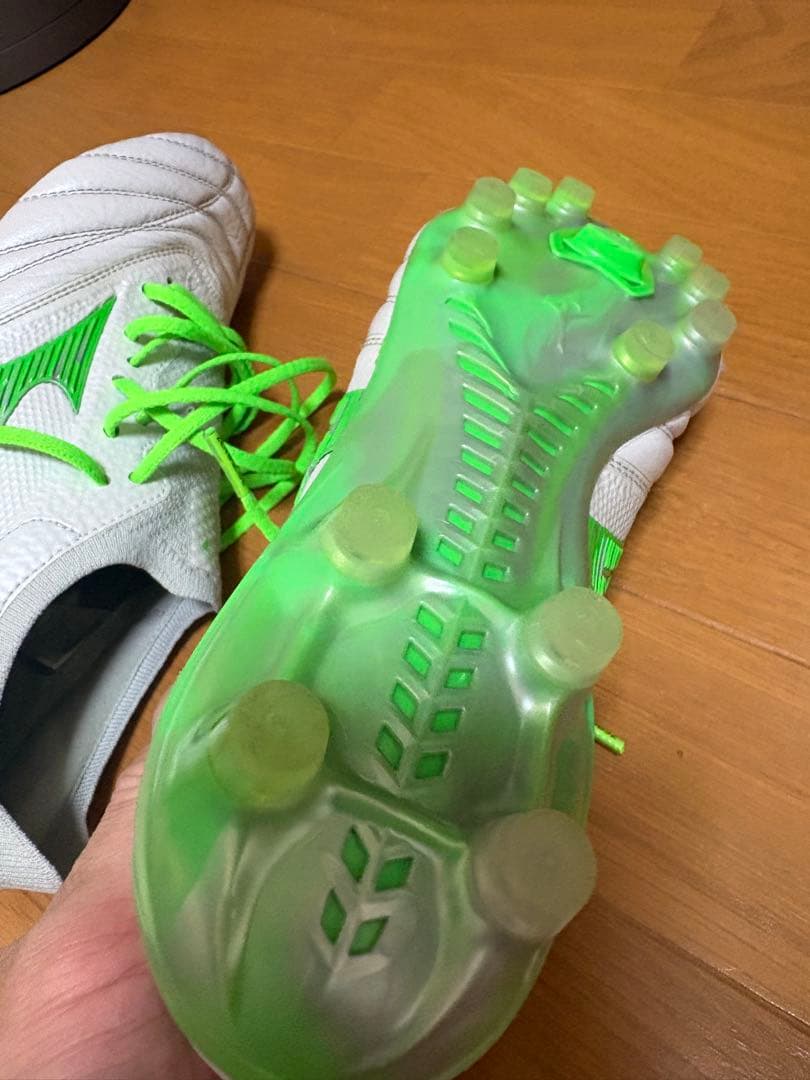 Mizuno Morelia Neo4β