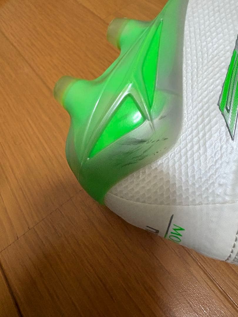 Mizuno Morelia Neo4β