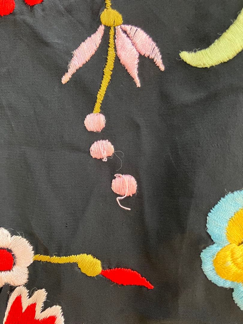 フラメンコ　マントン　シージョ　刺繍