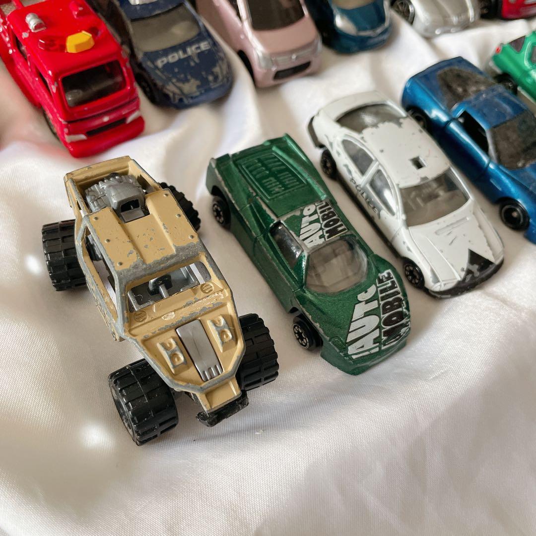 ミニカー まとめ売り トミカなど 59台 ヘリコプター1台 おもちゃ