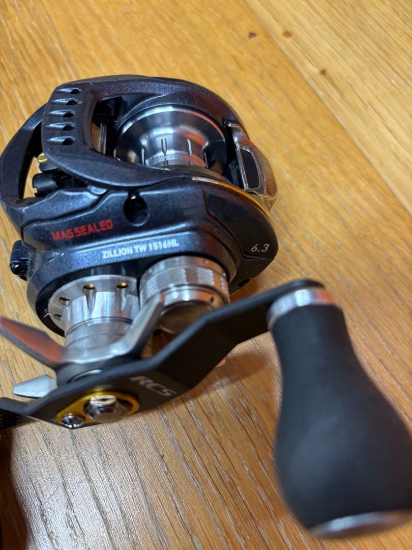 ZILLION TW 1516HL ベイトリール　DAIWA 左巻き