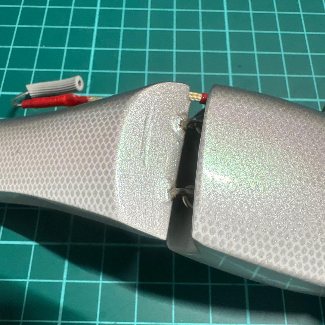 ロマンメイド ネゴシエーターカスタム背針 アルビノカラー