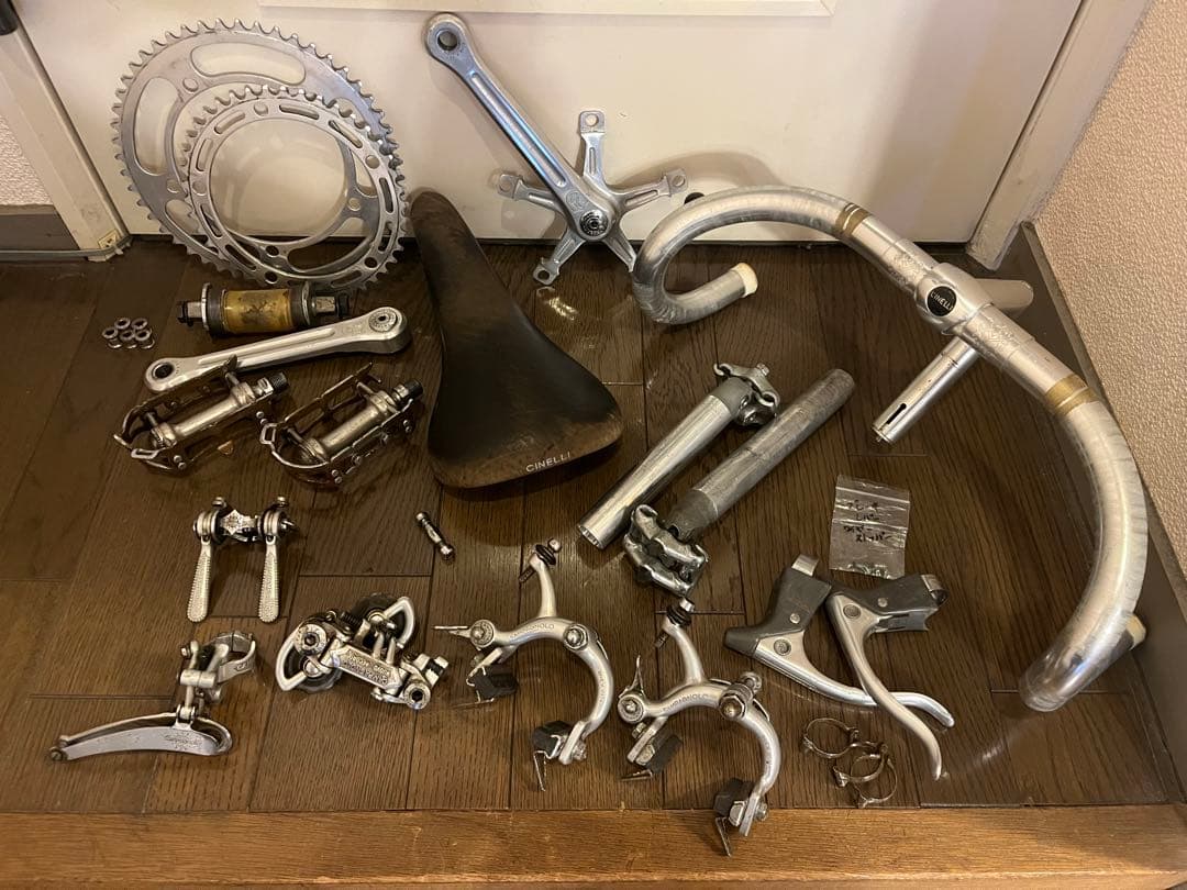 CINELLIロードバイクからの取り外しパーツ一式