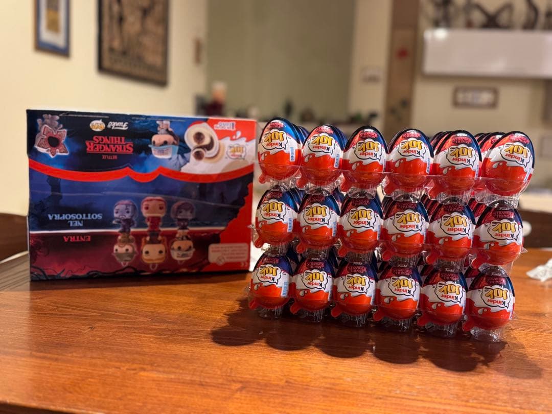 Stranger Things Kinder 72個入 1BOX 海外限定