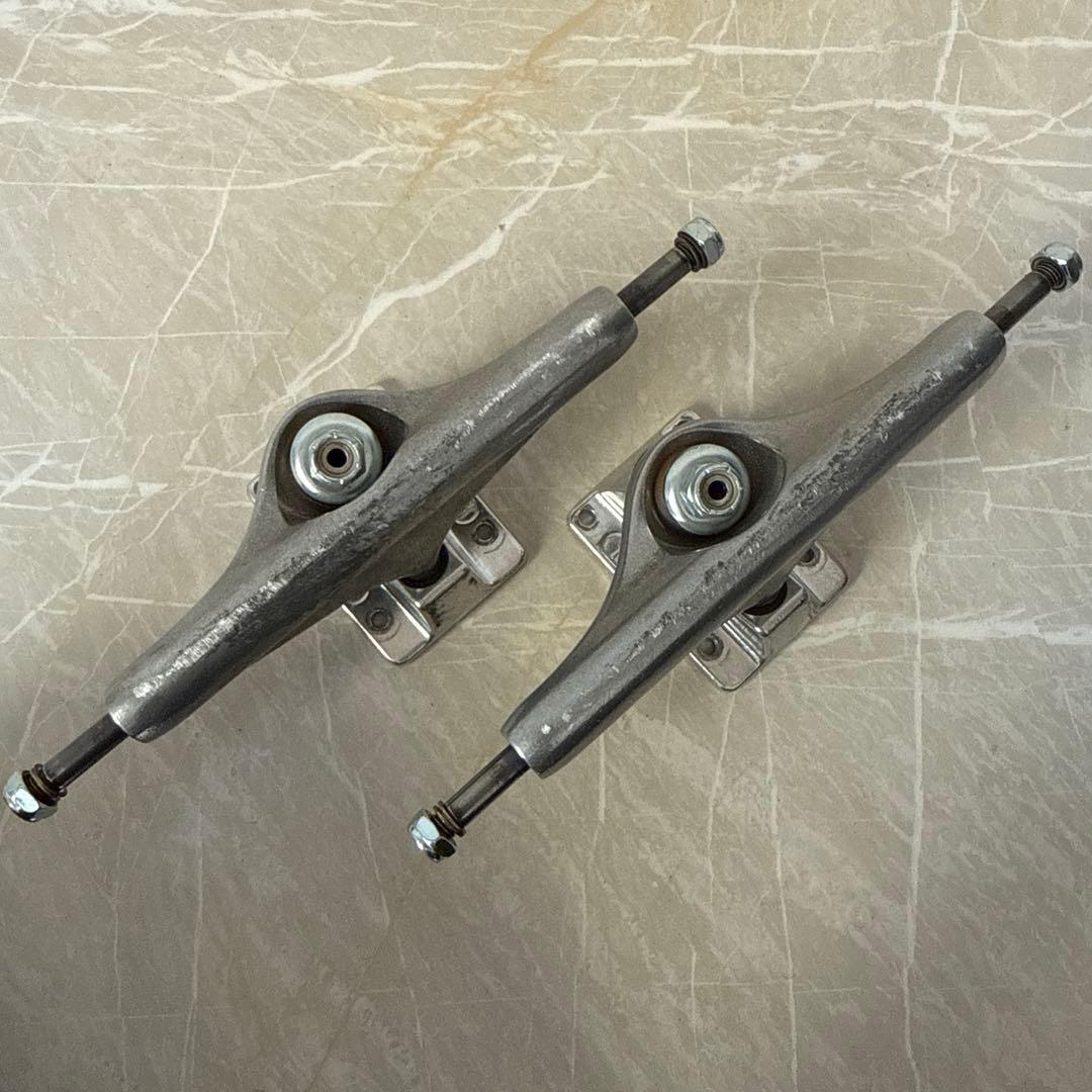 スケートボード INDEPENDENT 169 hollow trucks