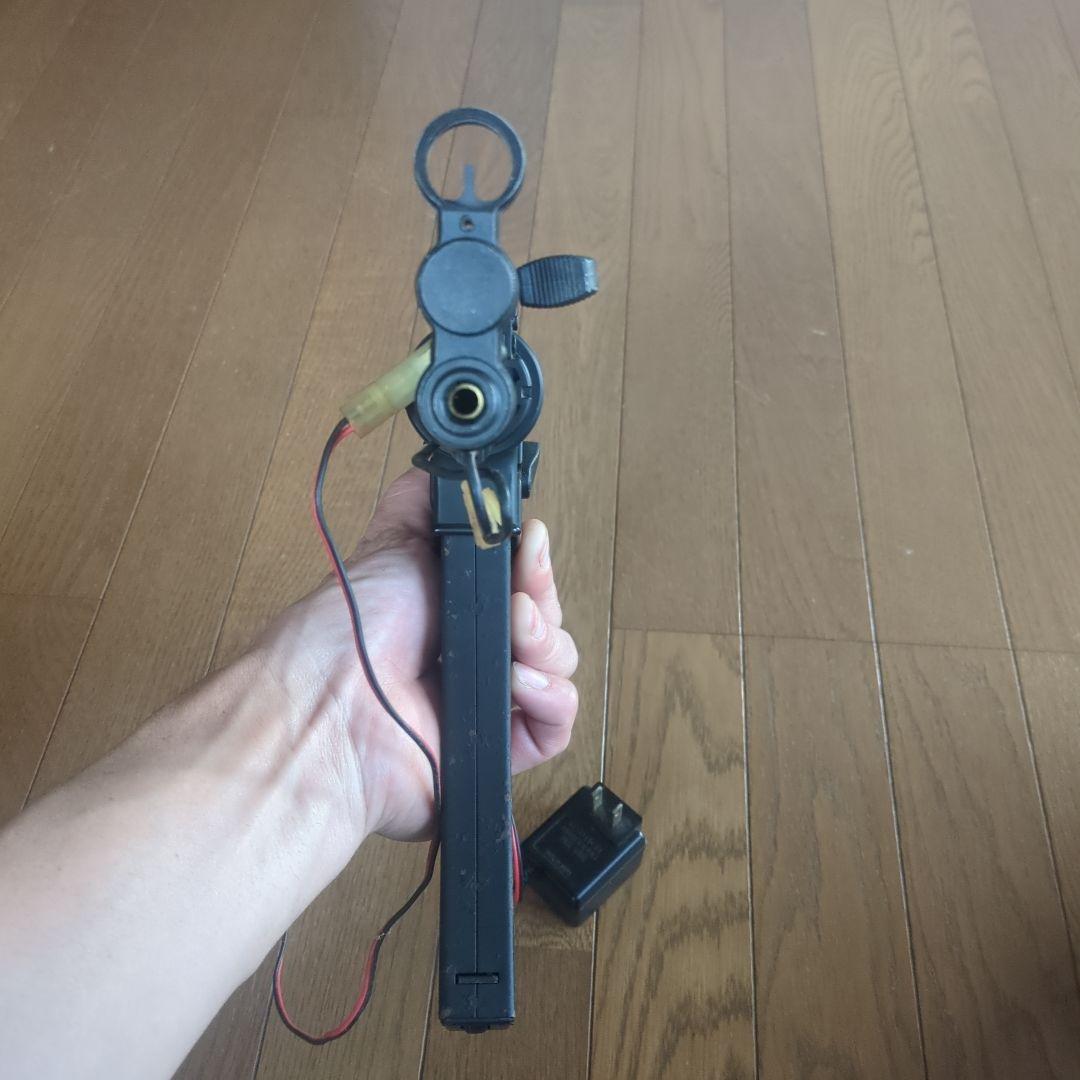 東京マルイ　エアーガン　バッテリー　mp5kクルツ　電動