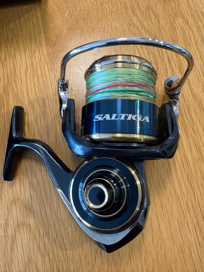 極美品　Daiwa 20 ソルティガ 8000 P スピニングリール