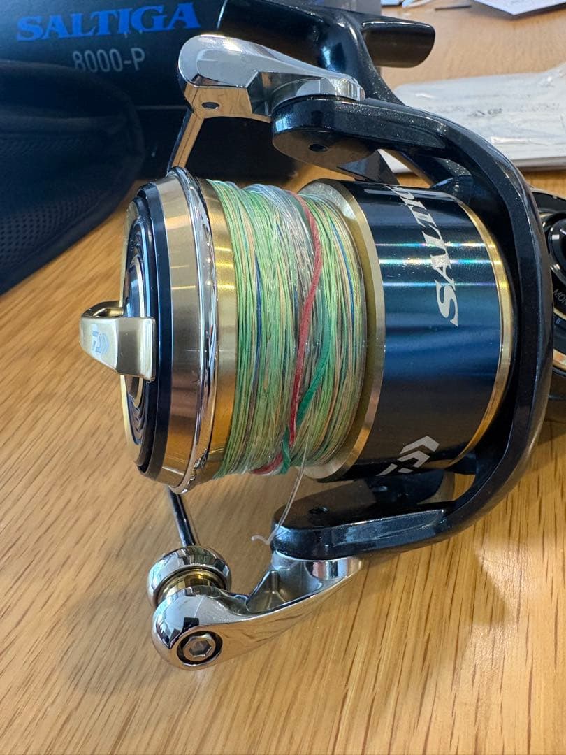 極美品　Daiwa 20 ソルティガ 8000 P スピニングリール