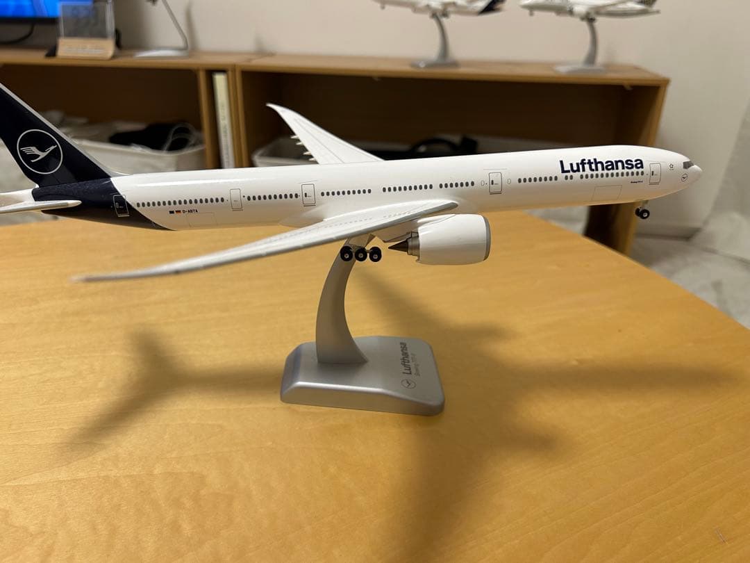 ルフトハンザドイツ航空BOEING777-9 1/200モデルプレーン 箱無し