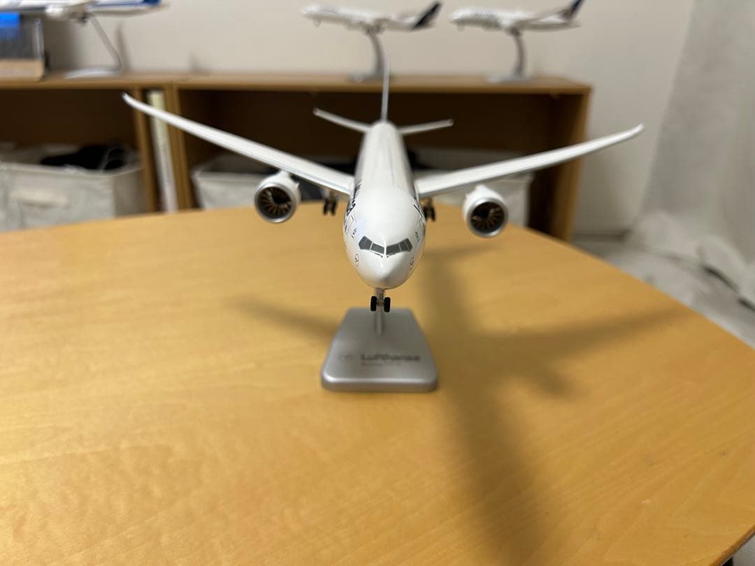 ルフトハンザドイツ航空BOEING777-9 1/200モデルプレーン 箱無し