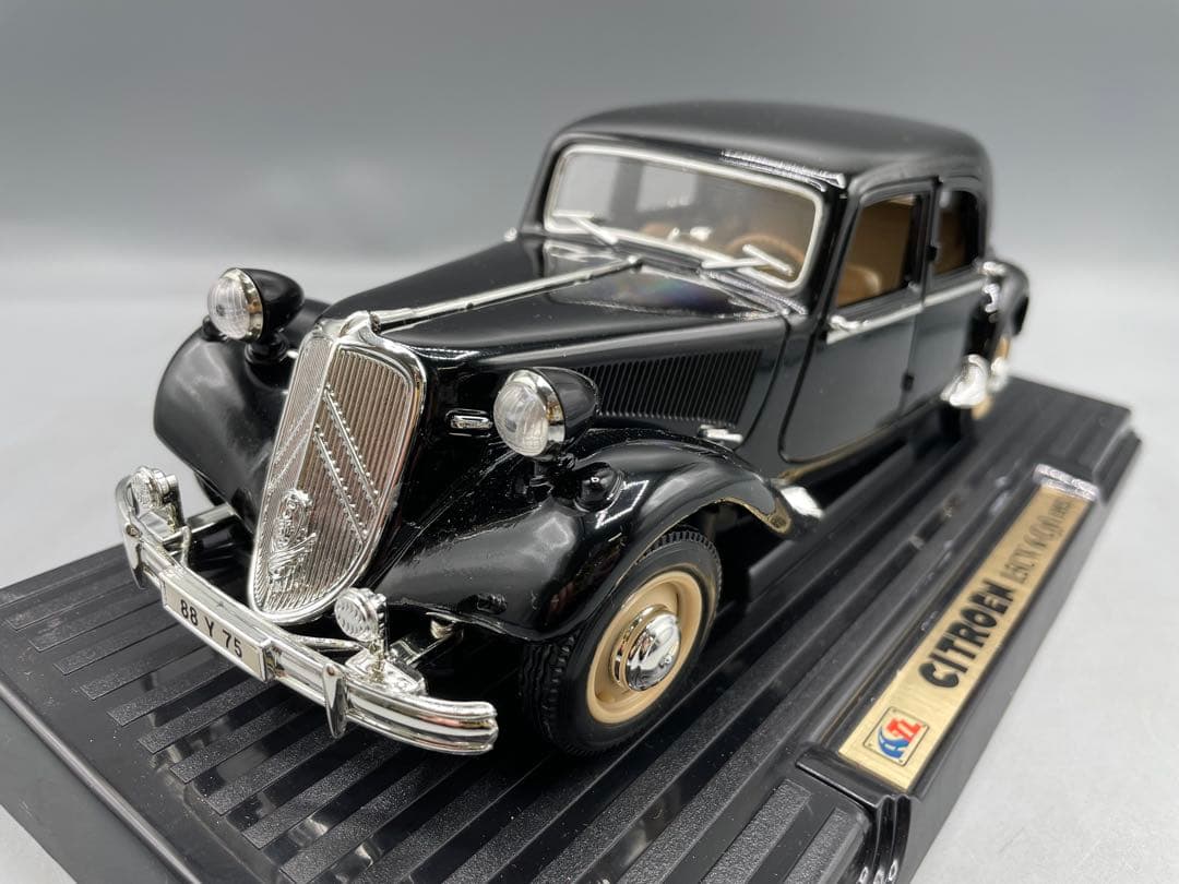 ATL シトロエン 15CV 6 CYL 1952 1/18 ダイキャストモデル