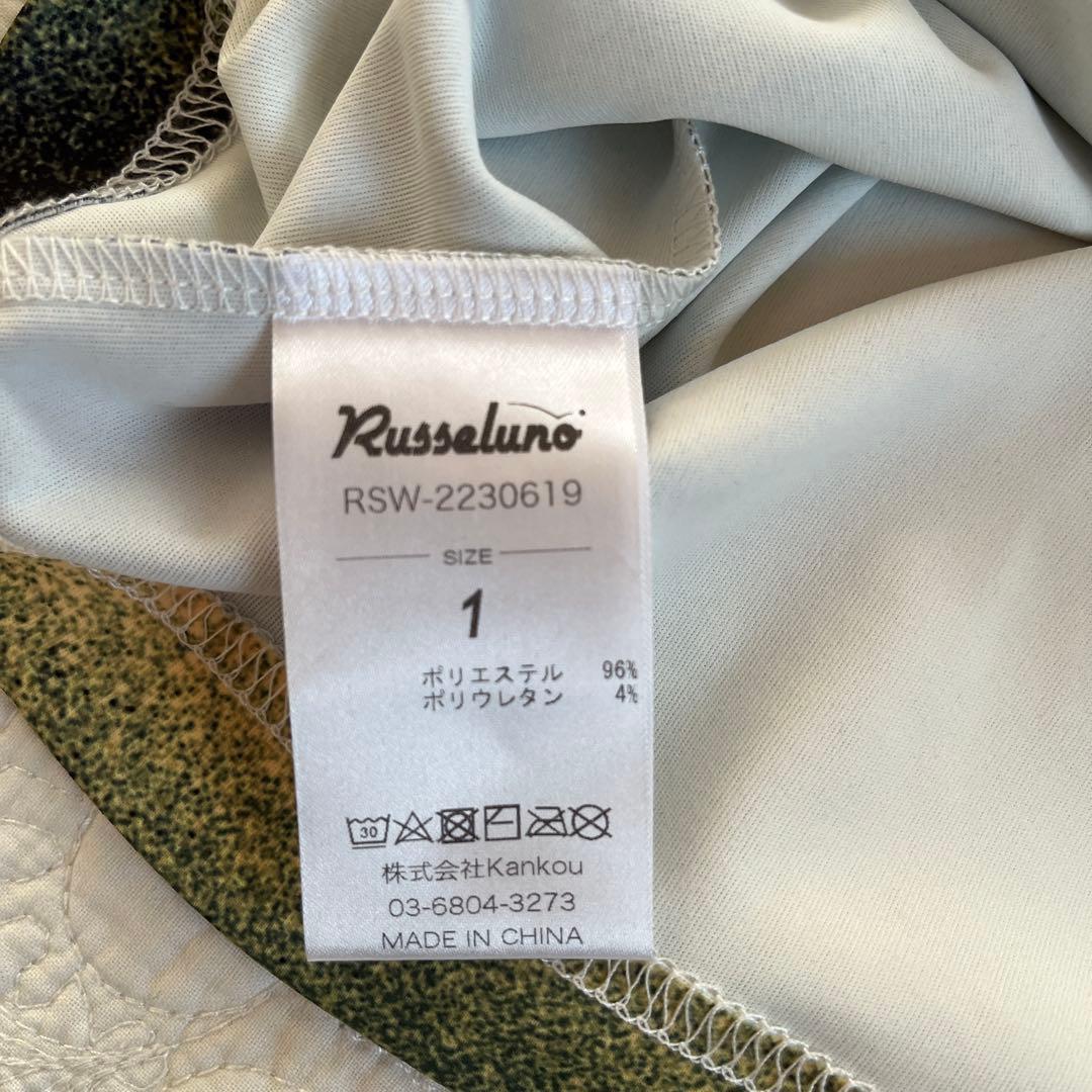 新品タグ付　ラッセルノRusseluno ゴルフウェアーハイネックポリエステル暖