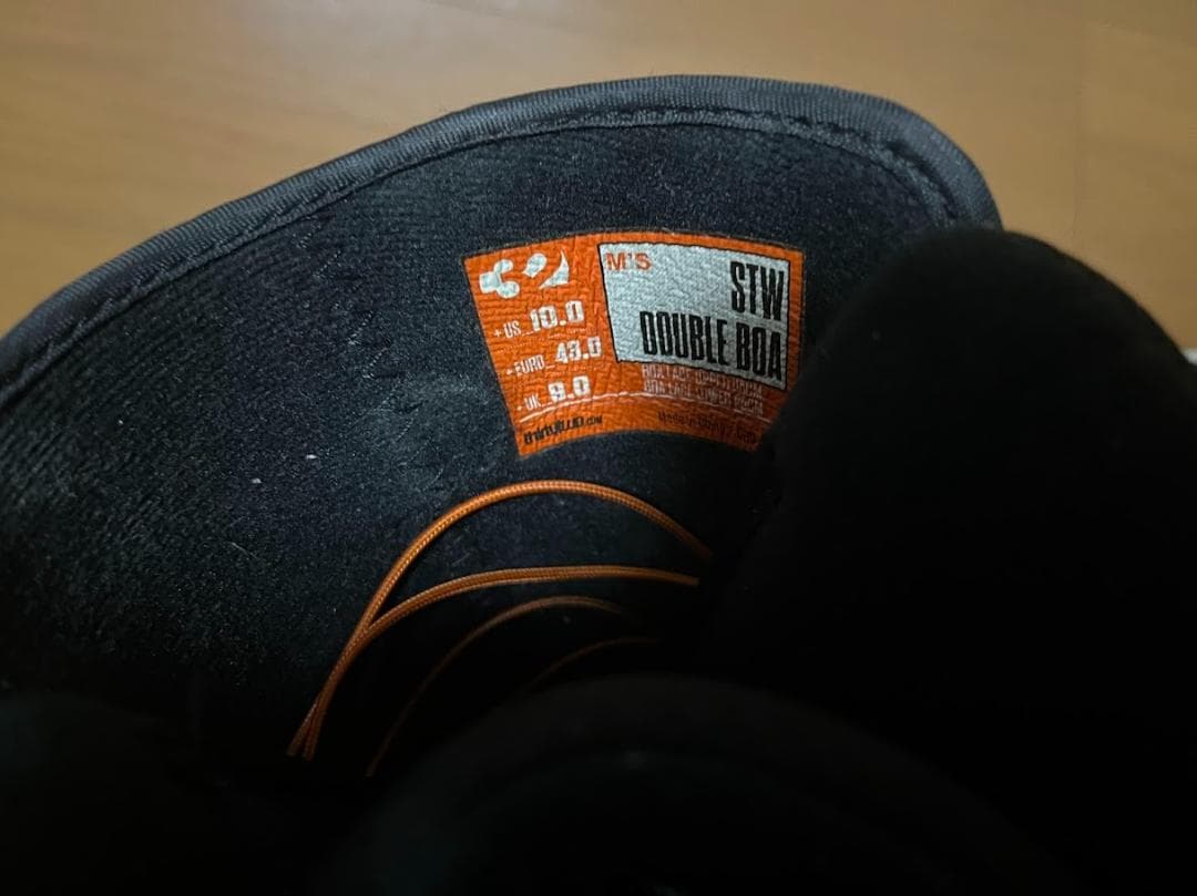 【年末値引き中！】22-23 thirtytwo STW DOUBLE BOA