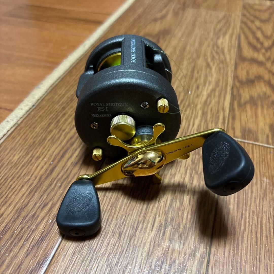  SHOTGUN RS-1 ベイトリール
