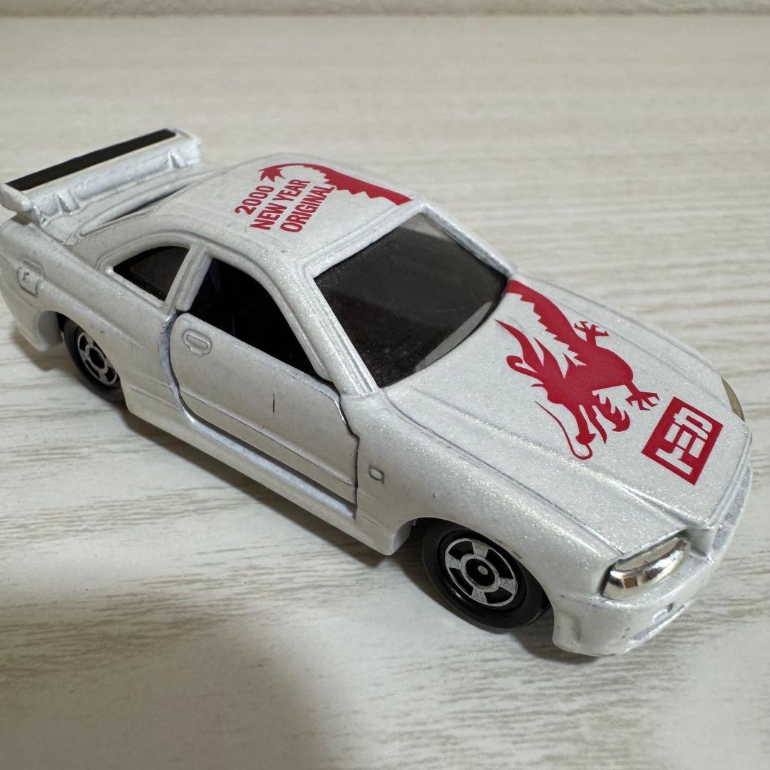 トミカ 2000年はっぴいプレゼント 当選 日産 スカイラインGT-R (R34
