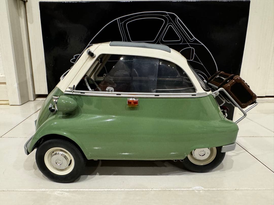 maroji  Isetta 250 ミニカー