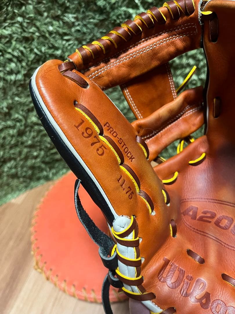 Wilson A2000 1975 硬式内野手用グラブ ブラック×ブラウン