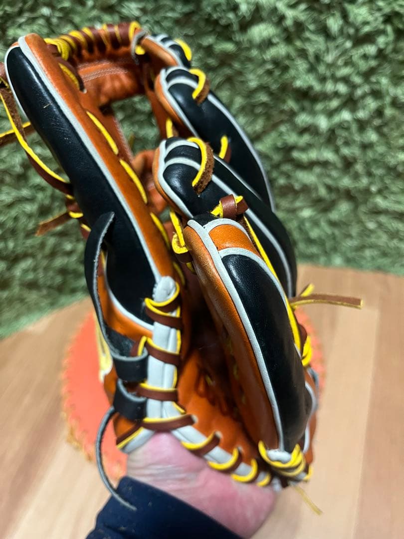Wilson A2000 1975 硬式内野手用グラブ ブラック×ブラウン