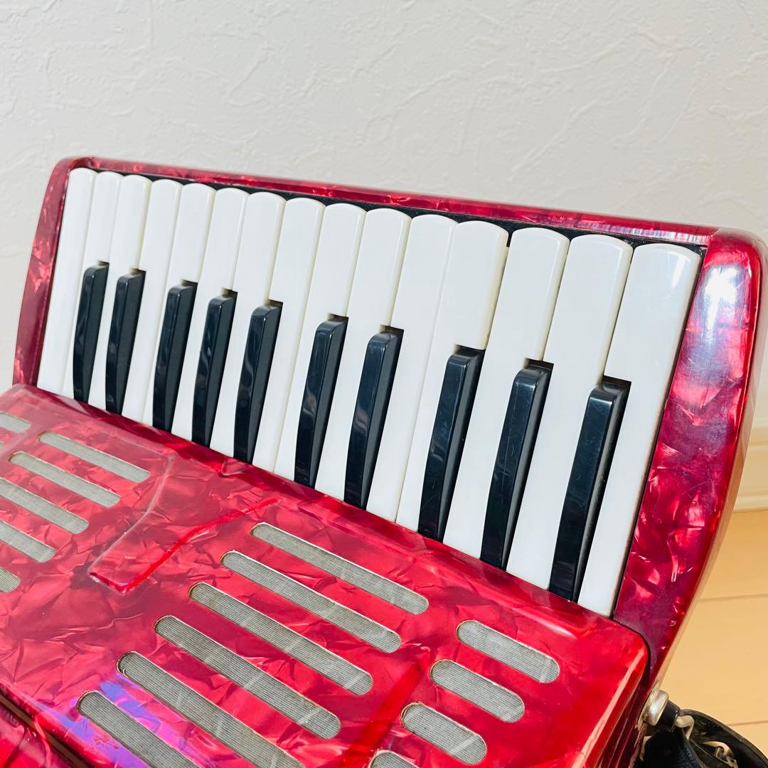 【良品】YAMAHA アコーディオン 25鍵盤 赤 ストラップ付 8905
