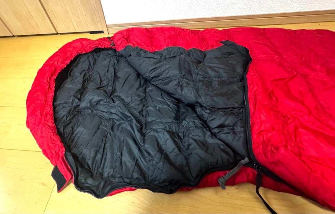 ISUKA ダウンプラス チロル 6℃ 登山 車中泊　サーマルシーツ