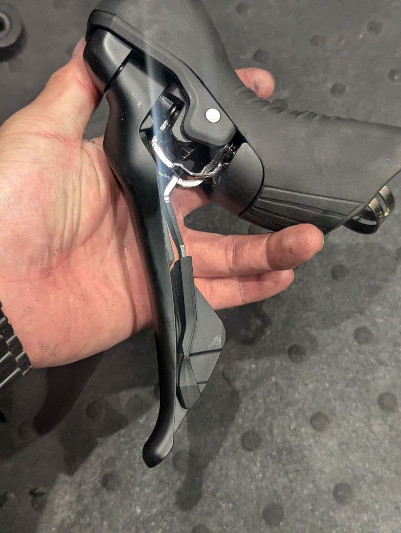 SHIMANO GRX 610機械式コンポーネント