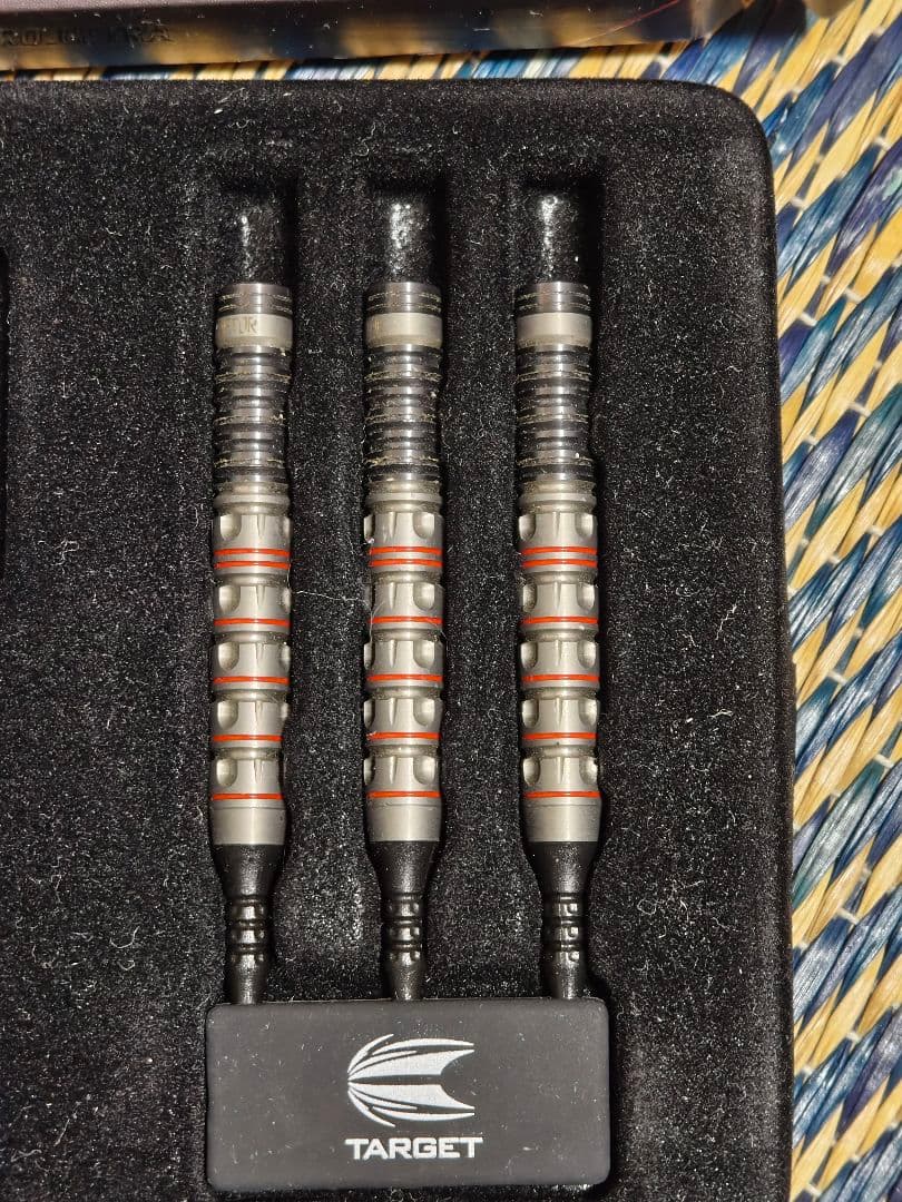 TARGET Raptor 19g ダーツセット