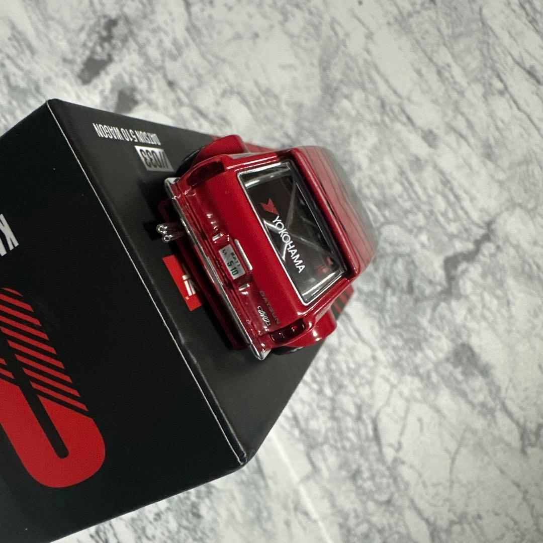 ミニGT 街道ハウス 日産ダットサン 510ワゴン ADVAN チェイス